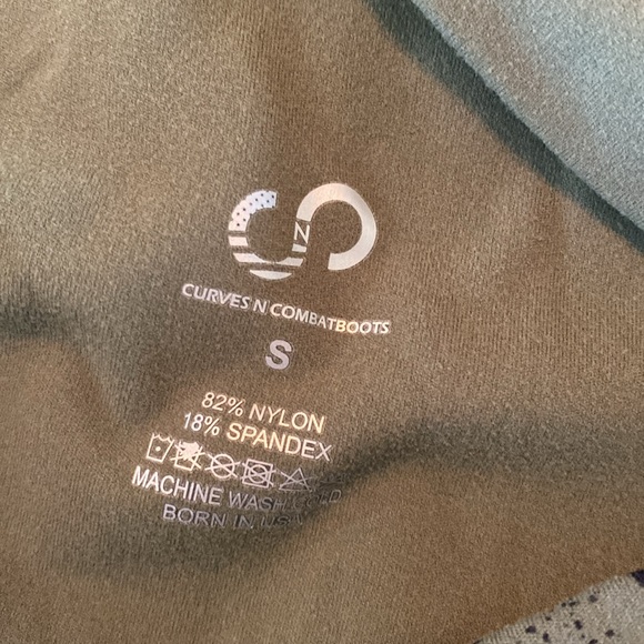 Curves N Combatboots Olive Green Snakeprint Leggings - Picture 7 of 8